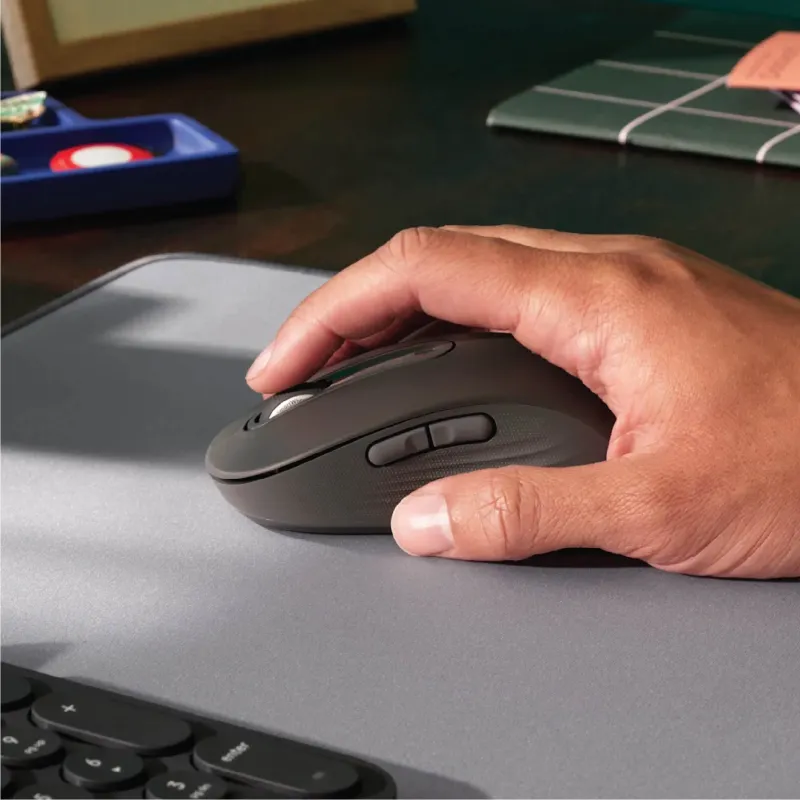 Logitech Signature M650 SilentTouch Wireless Mouse-3